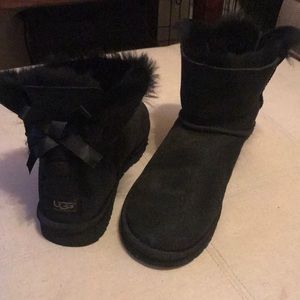 Black Bailey Button Uggs